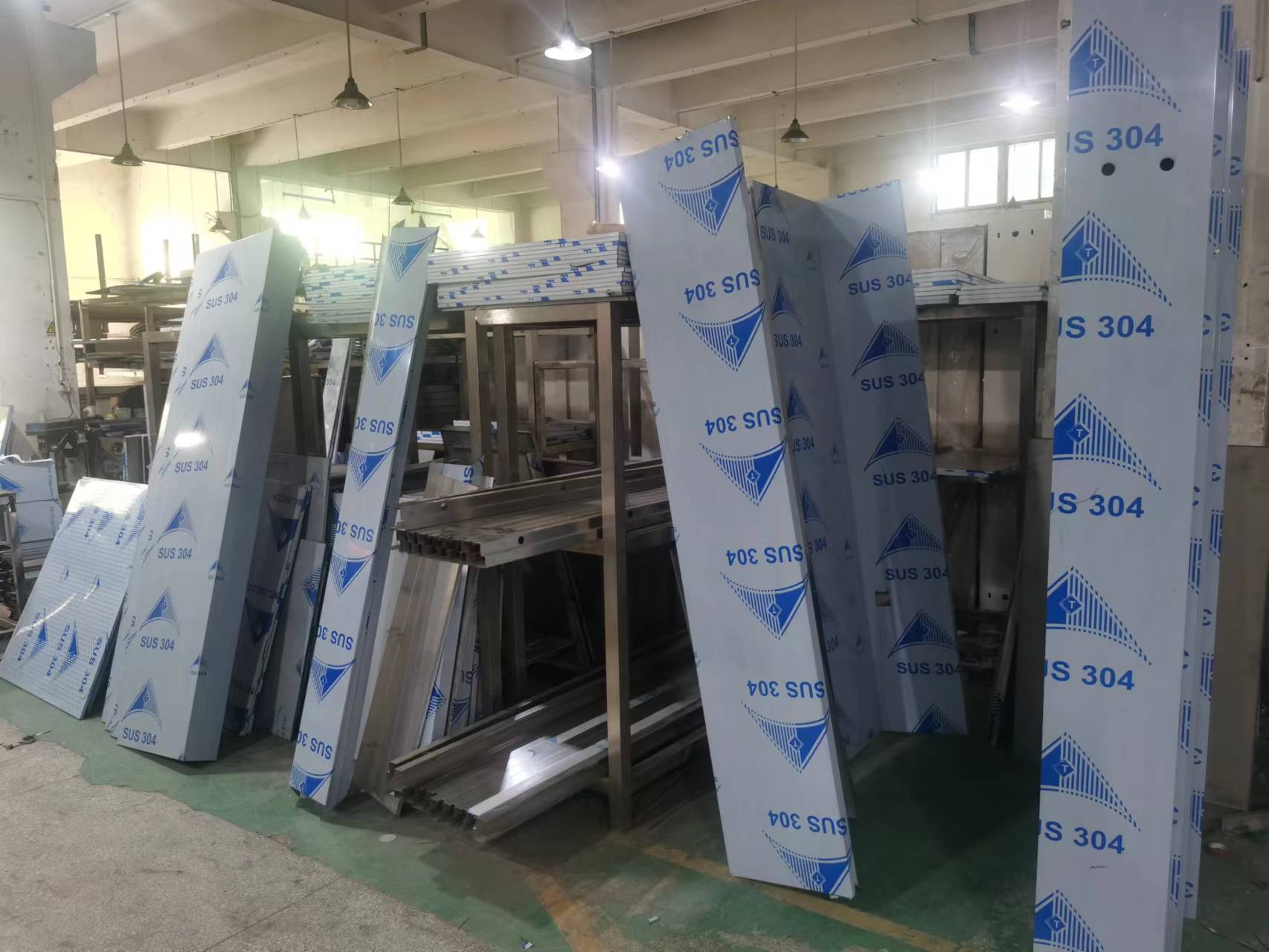 不銹鋼工作臺(tái)