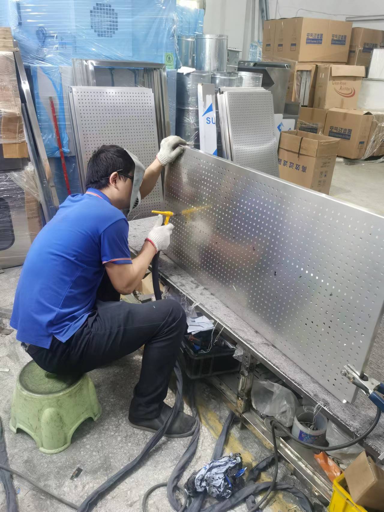 不銹鋼工作臺(tái)